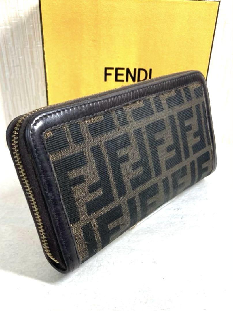 FENDI フェンディ　ズッカ柄　キャンバス　ラウンドファスナー　長財布