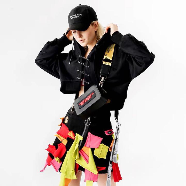 個性的なショルダーバッグ　おしゃれ