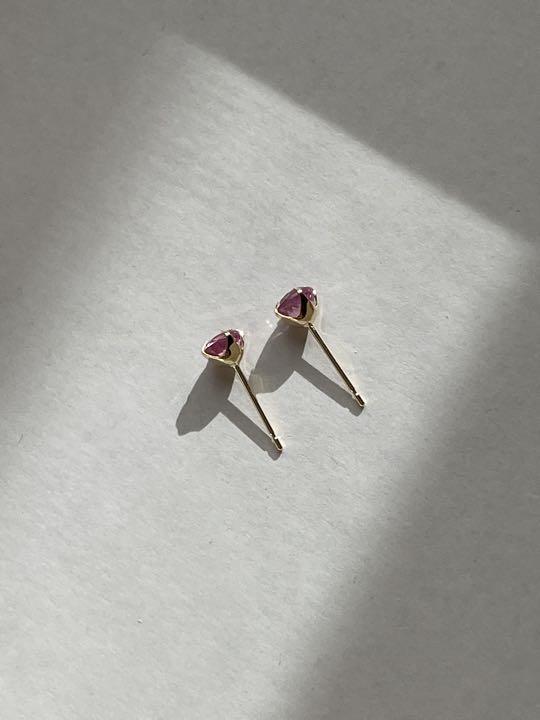 新品未使用 天然サファイア K18金 鑑別書付 ピアス