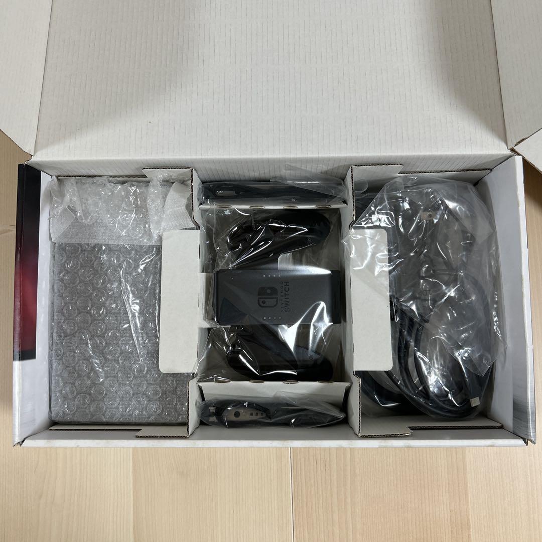Nintendo Switch ニンテンドースイッチ -箱有備品全て有り- 本体
