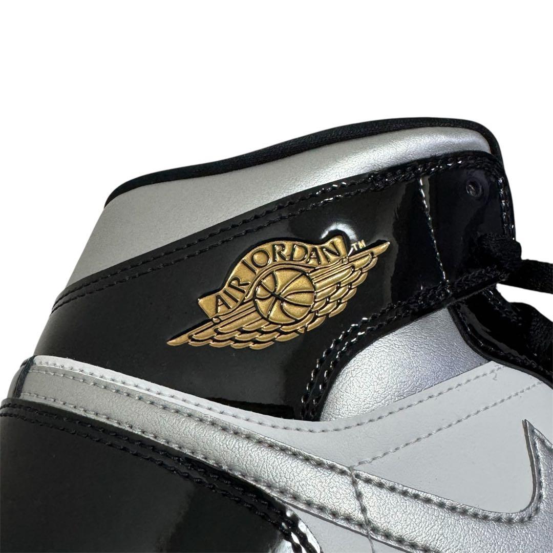 極美品✨ AIR JORDAN 1 MID SE BLACK/METALLIC 極美品✨ AIR JORDAN 1 MID SE BLACK/METALLIC