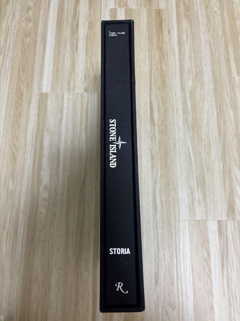 ポスター付きSTONE ISLAND Storia アーカイブ