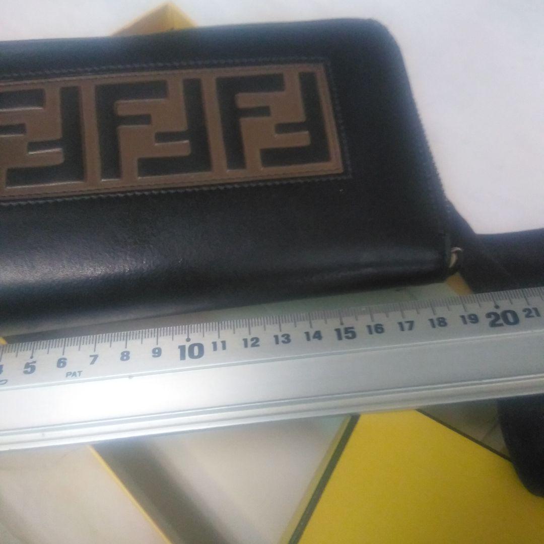 さ*ん様 FENDI・長財布