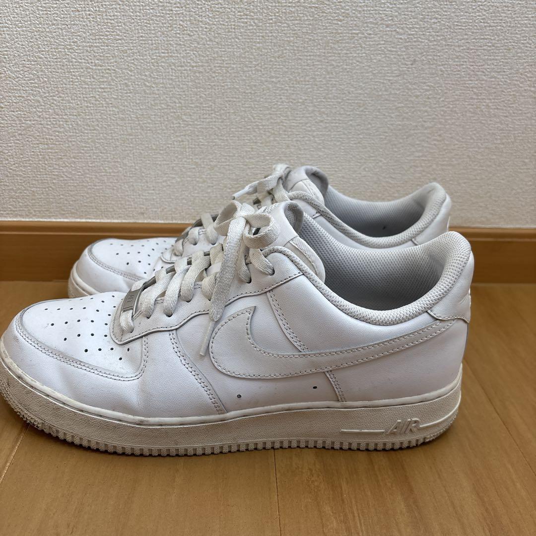 Nike Air Force 1 ホワイト スニーカー