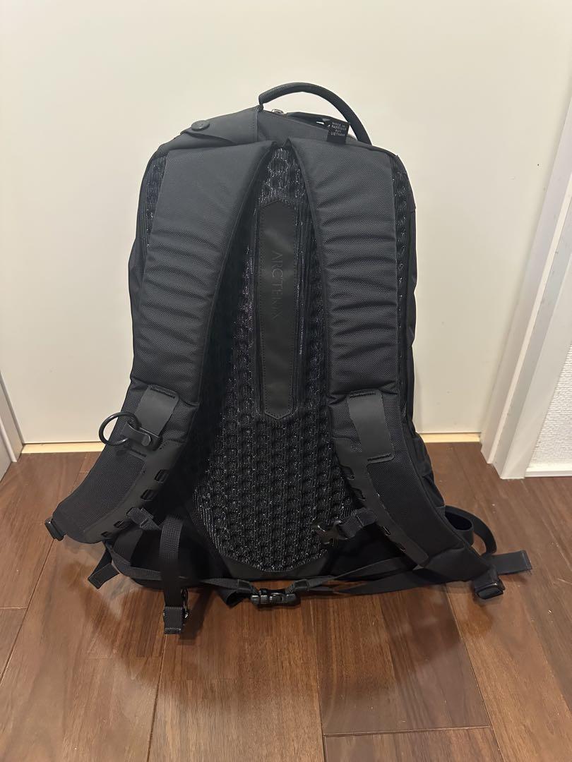 Arc'teryx ブラック バックパック