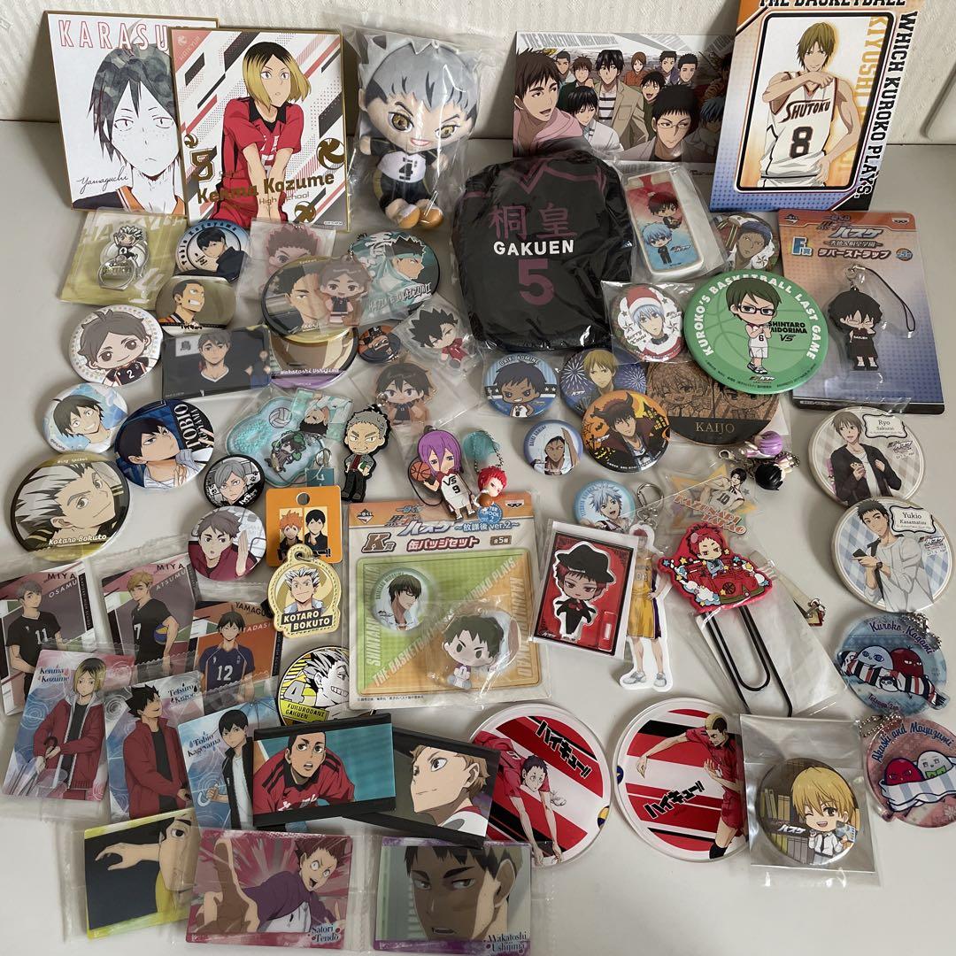 アニメ・キャラクターグッズ まとめ 500点以上 缶バッジ アクスタ アクキー アニメ・キャラクターグッズ まとめ 500点以上 缶バッジ