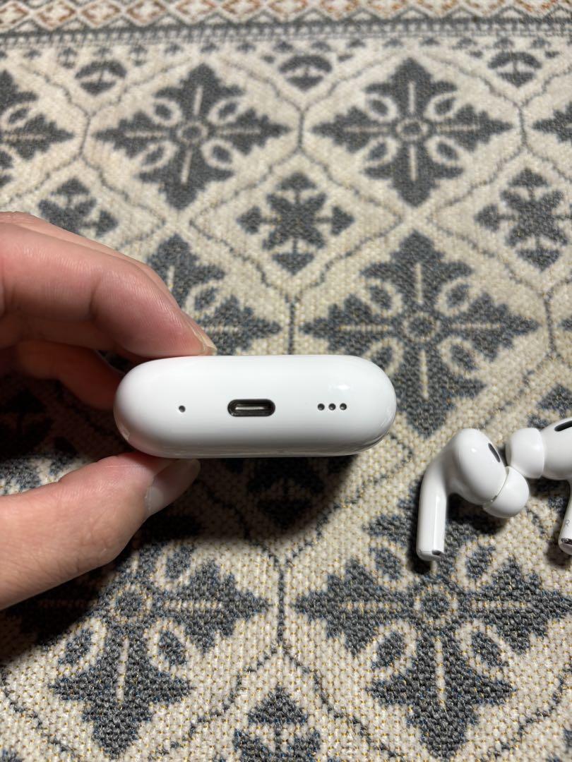 AirPods Pro第二世代 本体 充電ケース付き