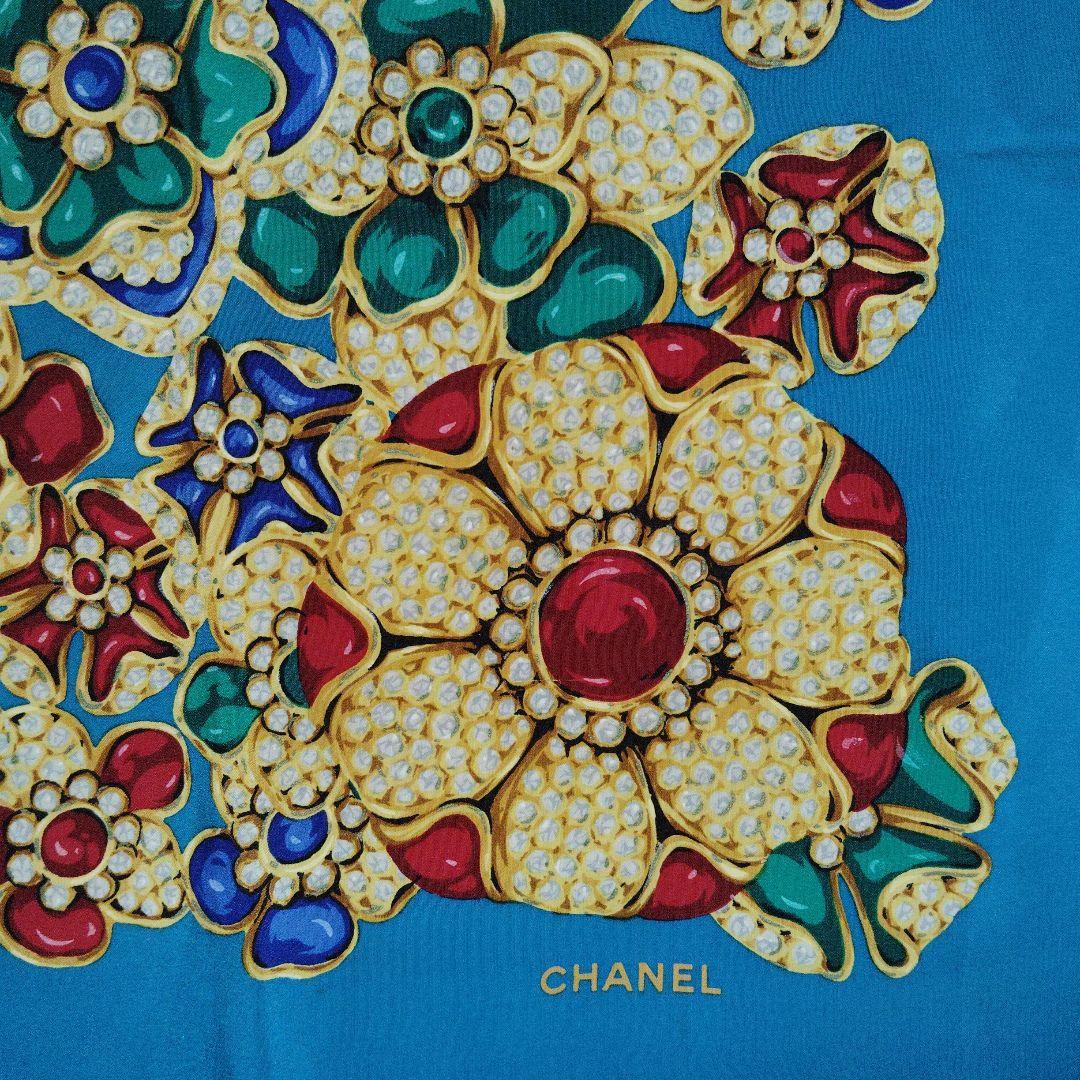 売れ筋がひ新作！ ✿正規CHANELシャネル グリポアジュエリー柄シルク100大判スカーフ✿ 小物