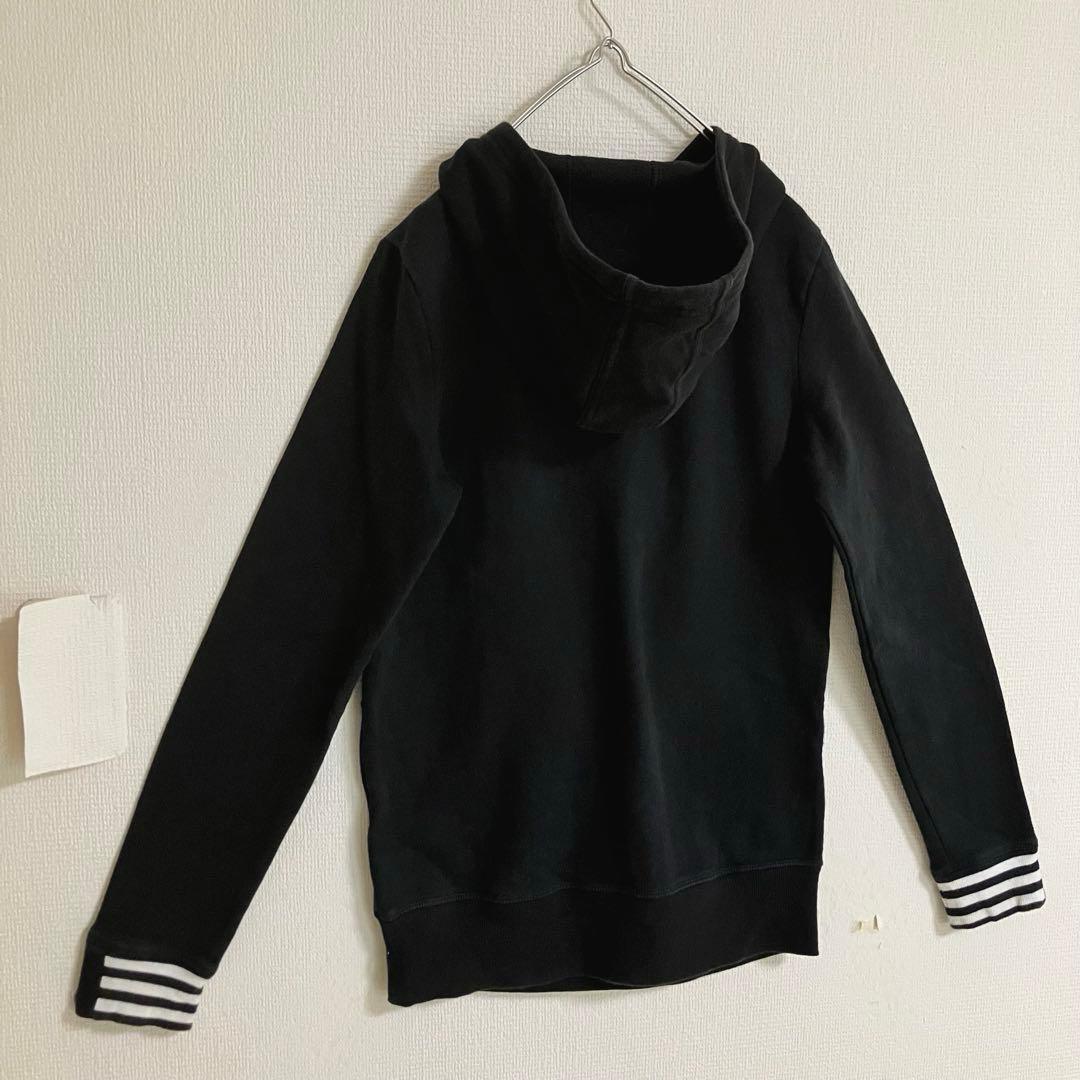アディダス 刺繍ワッペン ビッグロゴ 3本線 3ライン スウェット パーカー 黒 アディダス 刺繍ワッペン ビッグロゴ 3本線 3ライン スウェット パーカー 黒