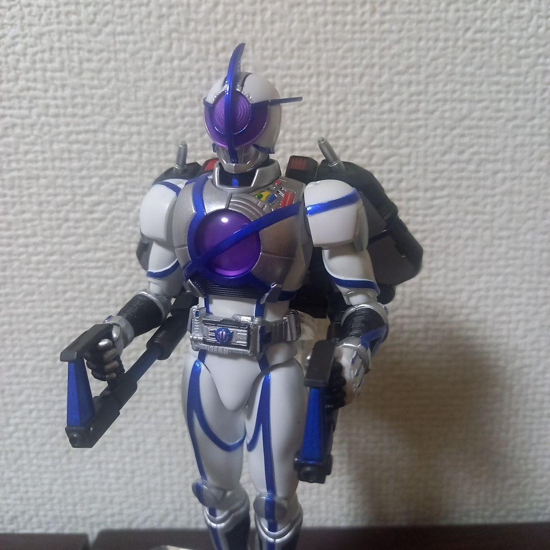 魂ウェブ商店限定 仮面ライダー サイガ SHフィギュアーツ