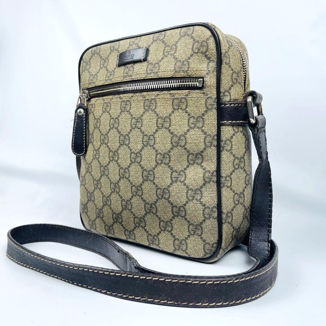 GUCCI ショルダーバッグ　GG柄　スプリーム　ロゴプレート　レザー　極逸品