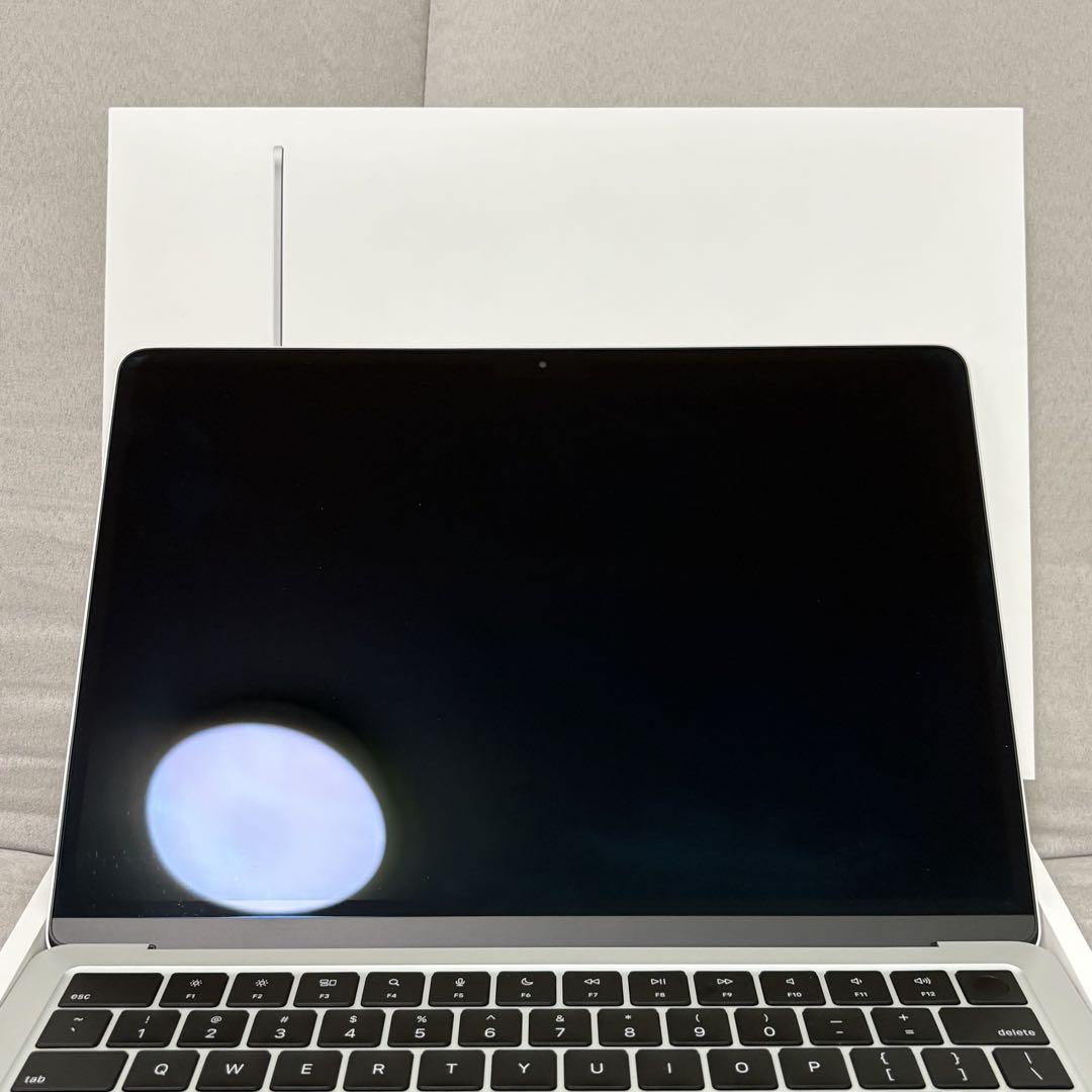 【美品】Apple MacBook Air m2 / A2681