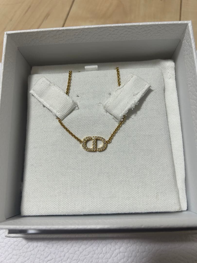 Dior Petit CD ネックレス ゴールド Dior Petit CD ネックレス ゴールド