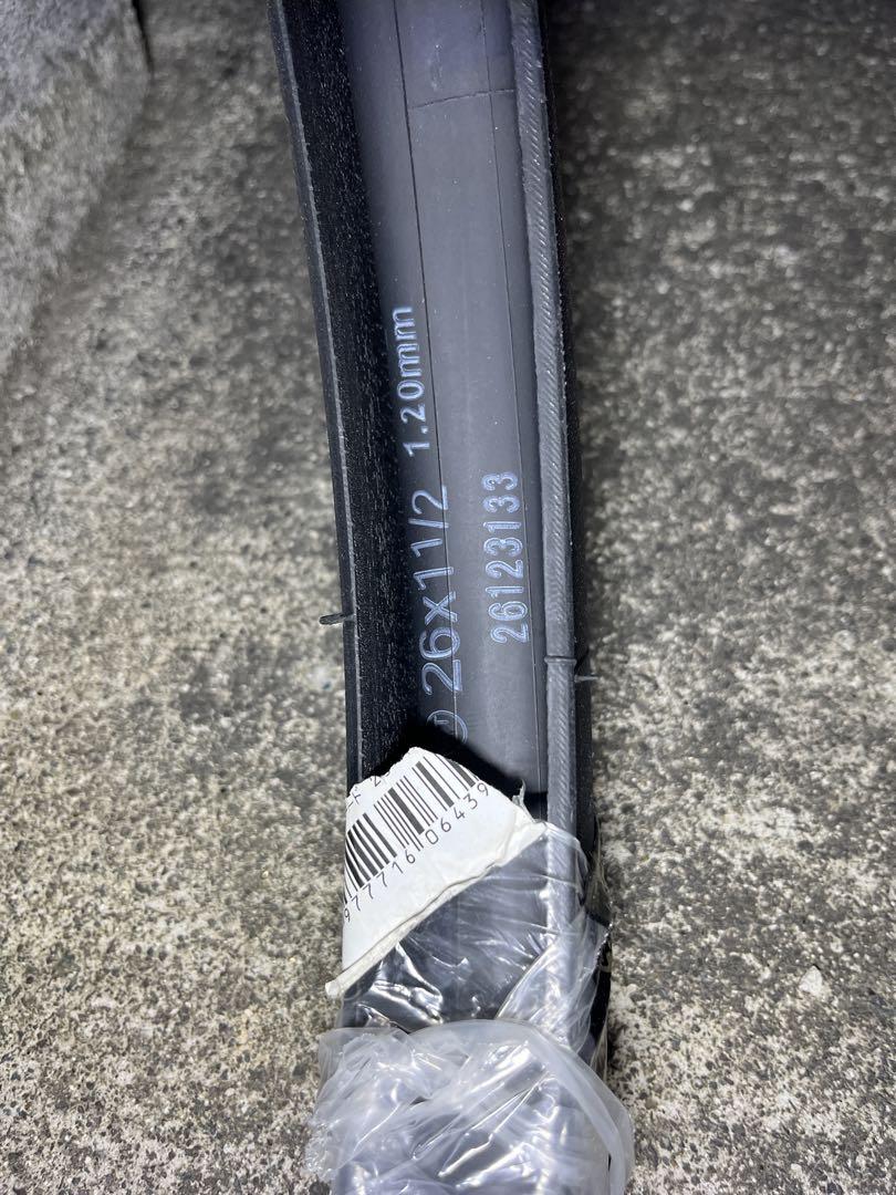 自転車 タイヤ WO26x1ー1/2 英式チューブ付き　2本セット