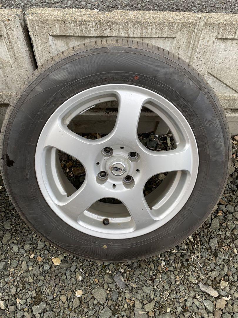 値下げ‼️ 185/65R15 夏タイヤ ホイールセットpcd100 4穴 日産