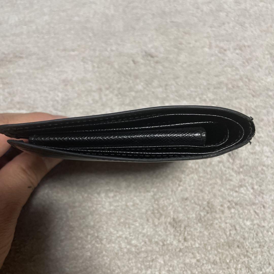 Louis Vuitton エピ　二つ折り財布 黒