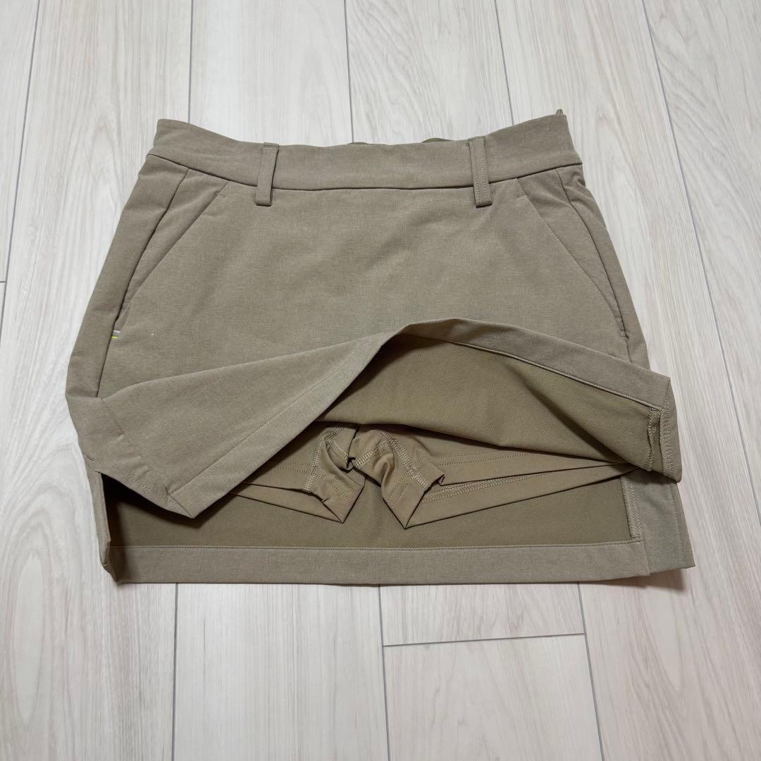 新品 アディダス セットアップ 薄手 長袖シャツ スカート ベージュ 白 春夏