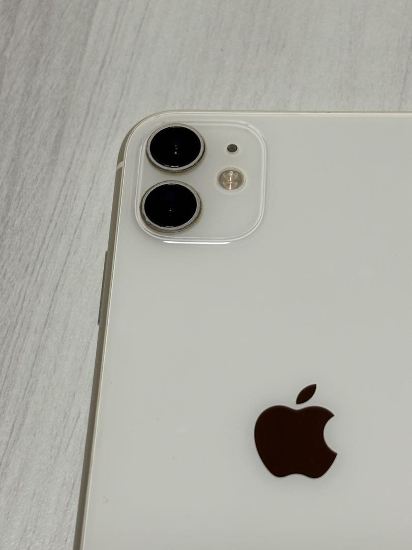 Apple iPhone 11 ホワイト 本体と箱付き Apple iPhone 11 64GB ホワイト 本体・箱付き スマートフォン