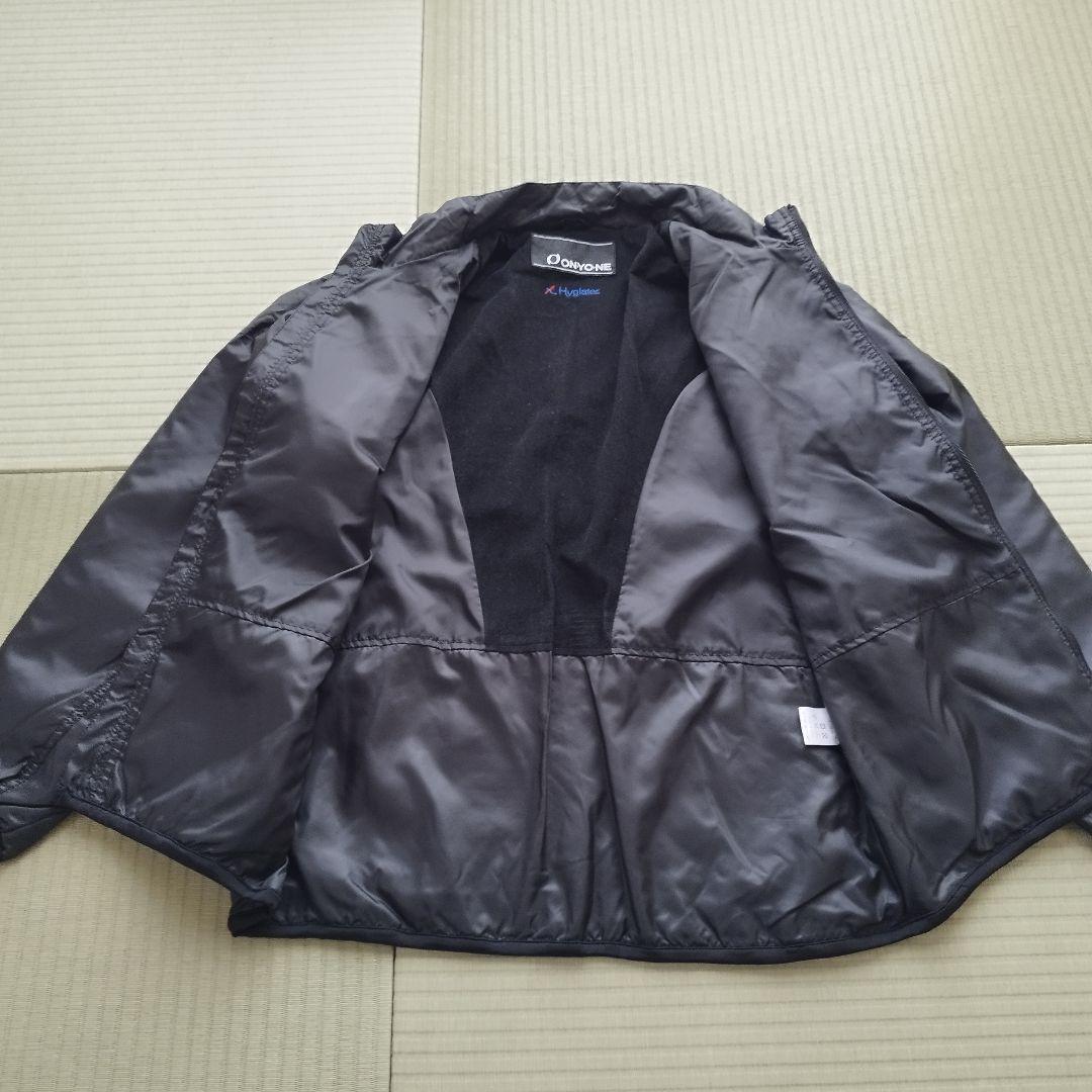 新品未使用　ONYONE　スキーウエア　上　ミドラー　オンヨネ　Ｌ