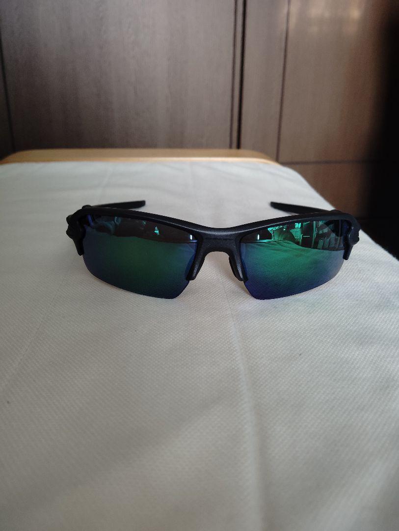 OAKLEY