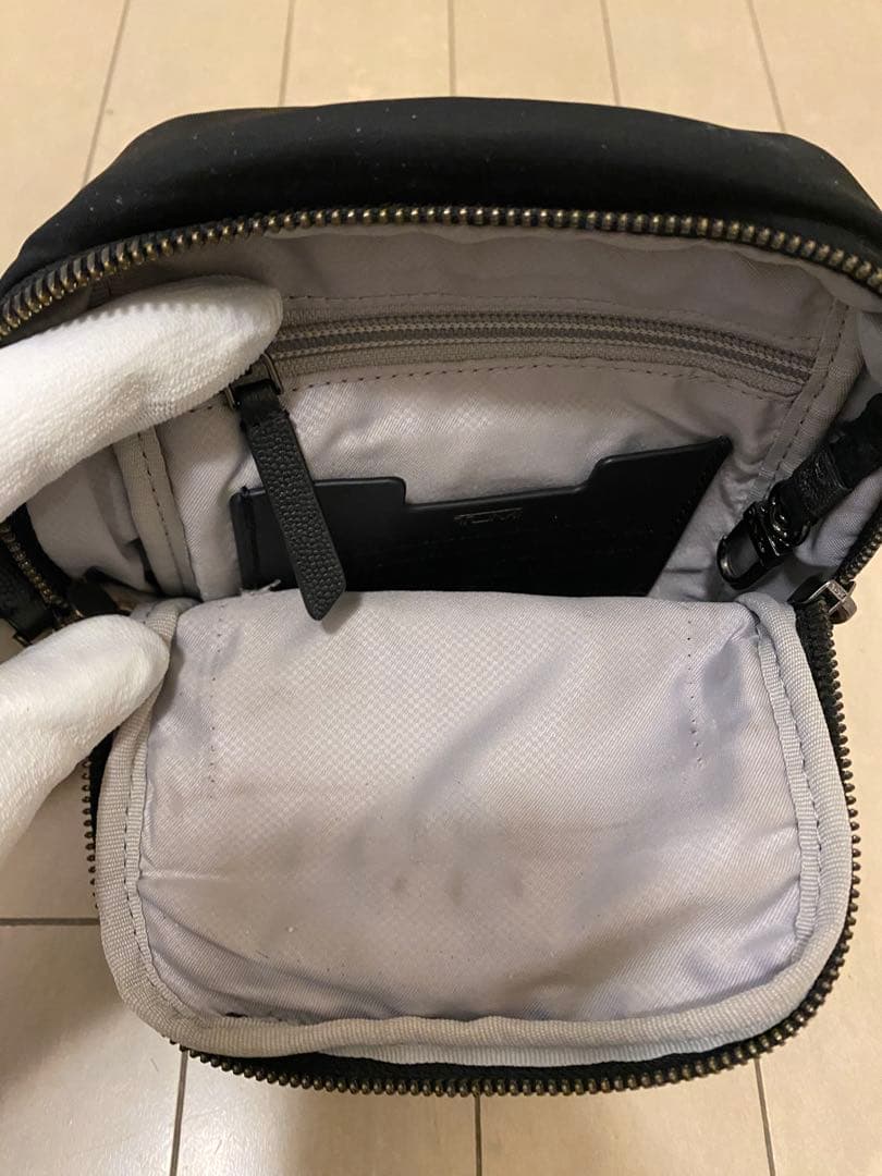 TUMI トゥミ　 「ペルシャ」 クロスボディ 0196614DGM