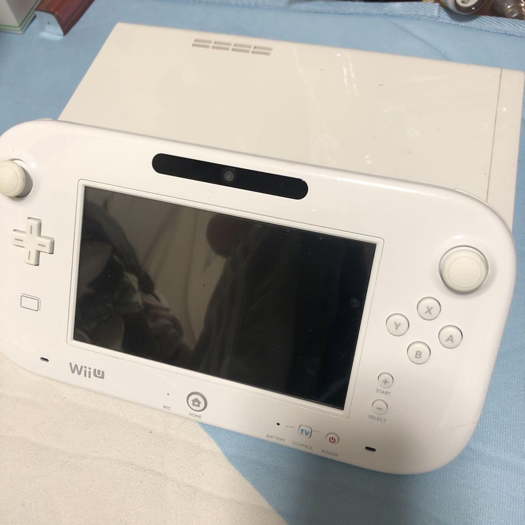 ニンテンドーWII U 12点セット　本体ゲームパット黒　白　転売にジャンク