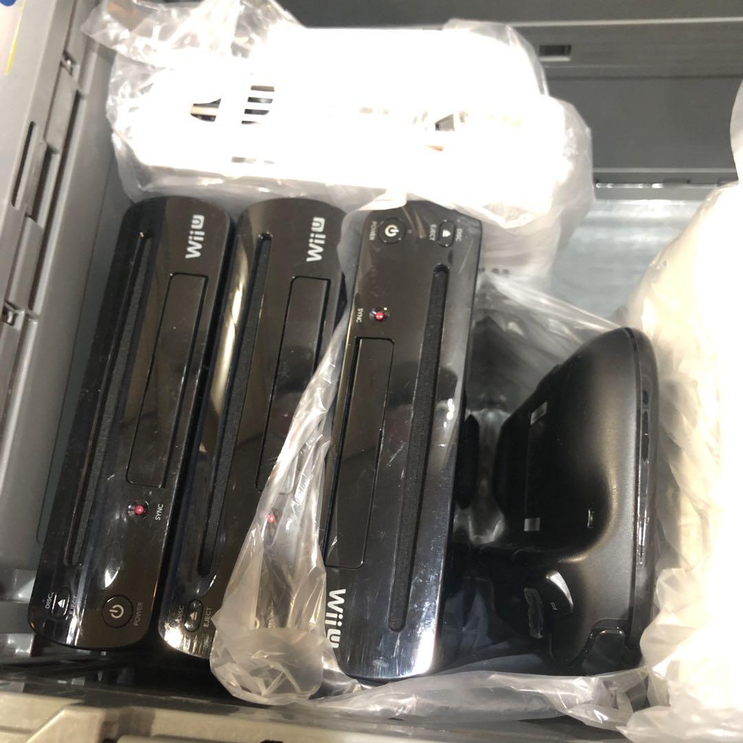 ニンテンドーWII U 12点セット　本体ゲームパット黒　白　転売にジャンク