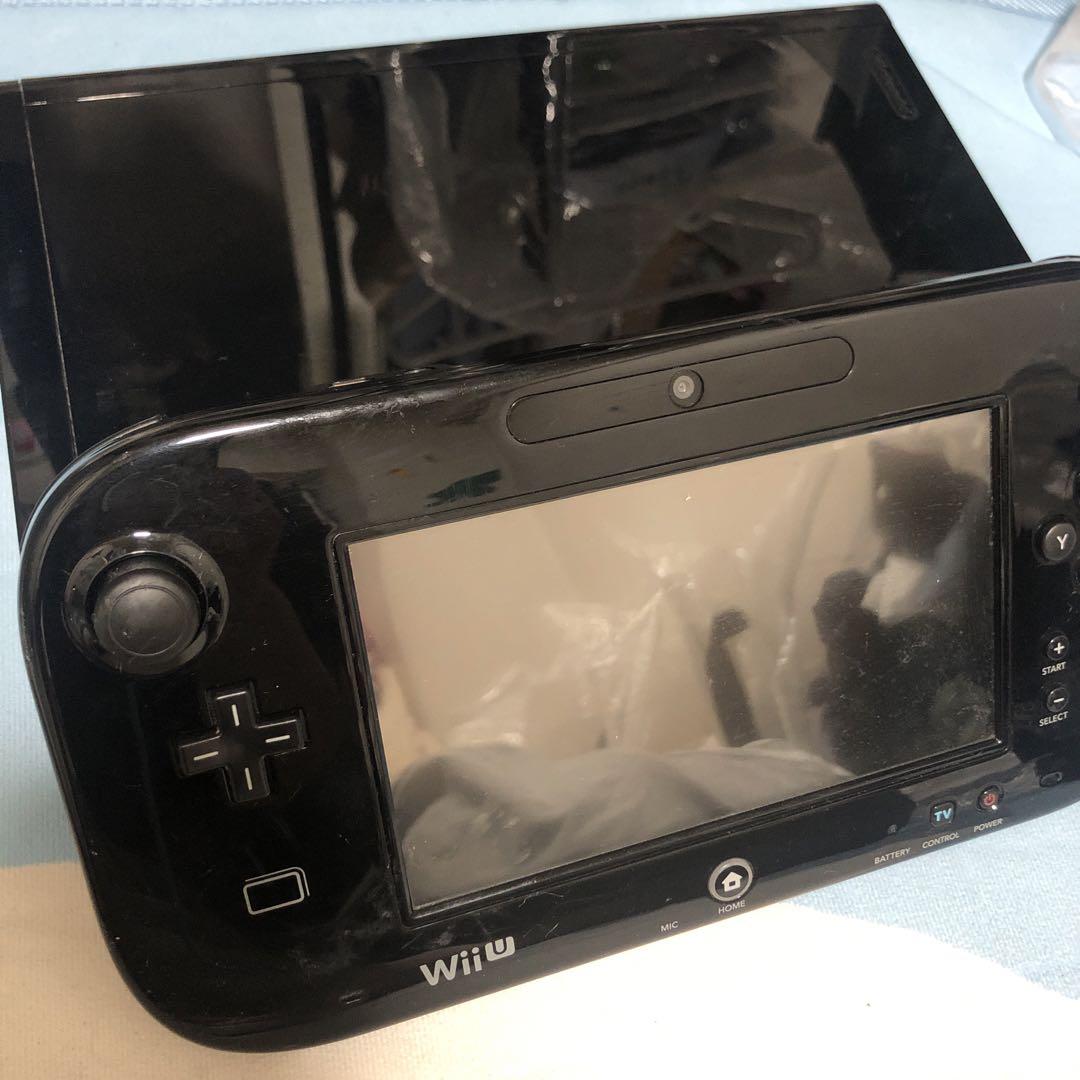 ニンテンドーWII U 12点セット　本体ゲームパット黒　白　転売にジャンク