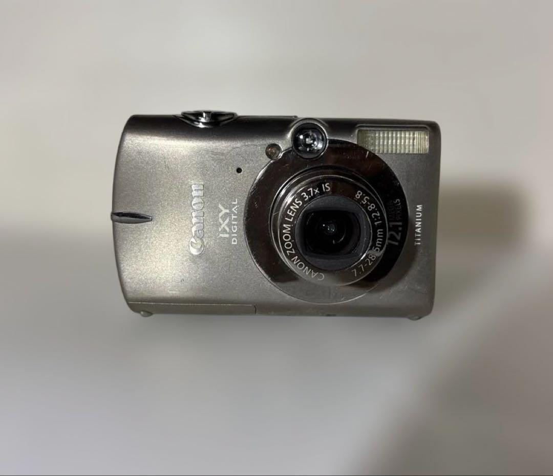 Canon IXY DIGITAL 2000IS チタニウム