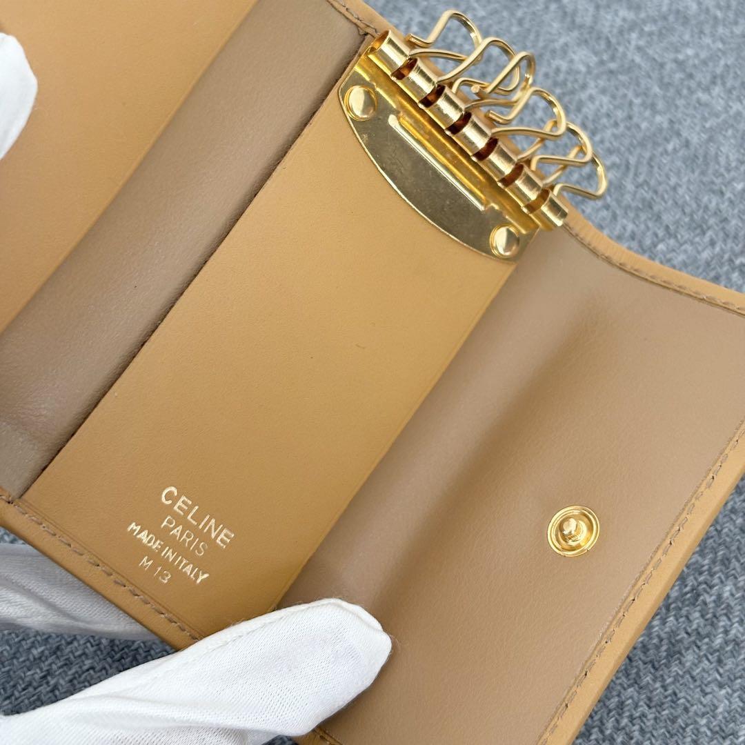 最も優遇 美品】セリーヌ 6連キーケース ベージュ系 レザーマカダム ヴ 小物