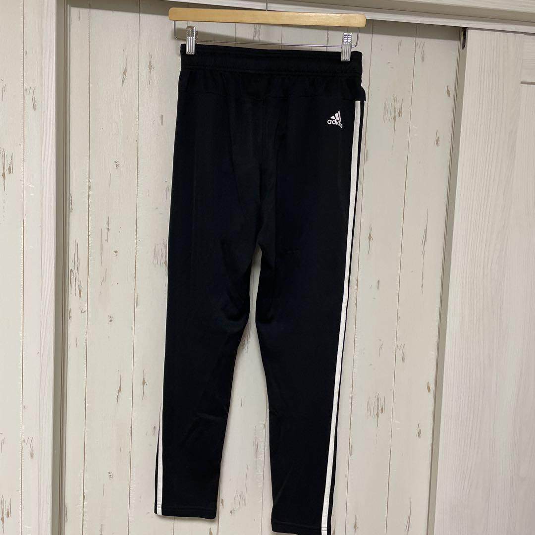 adidas アディダス　スキニーパンツ