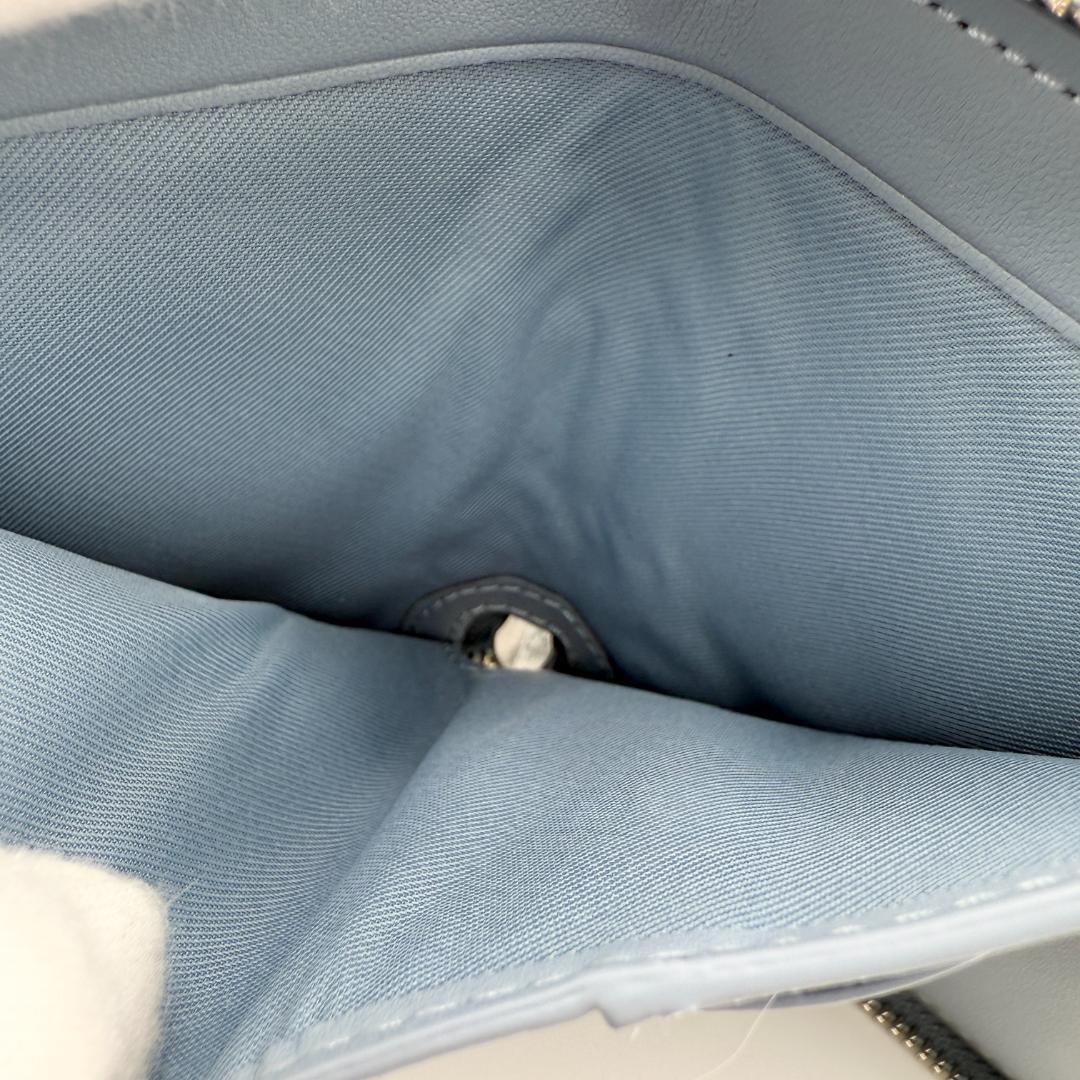✨未使用品✨ COACH コーチ ロニー スモール ジップアラウンド