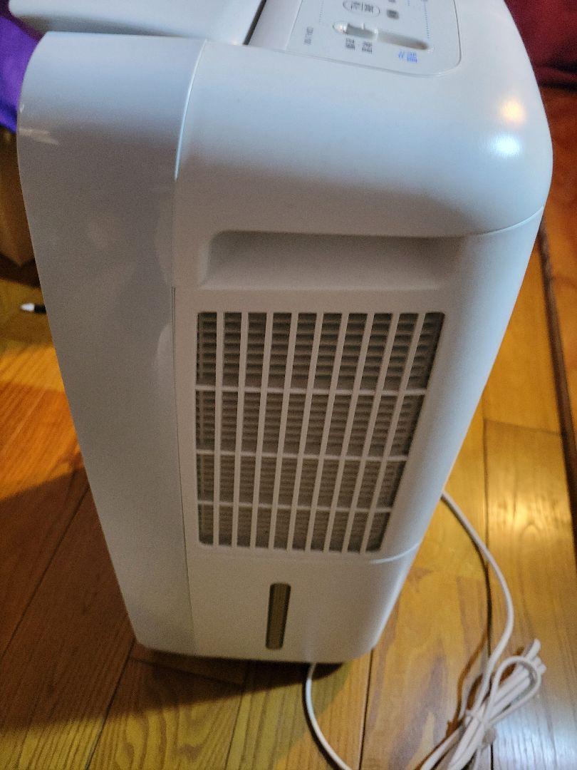 冷風・衣類乾燥・除湿機 コンパクトクールSHARP CM-L 100-W