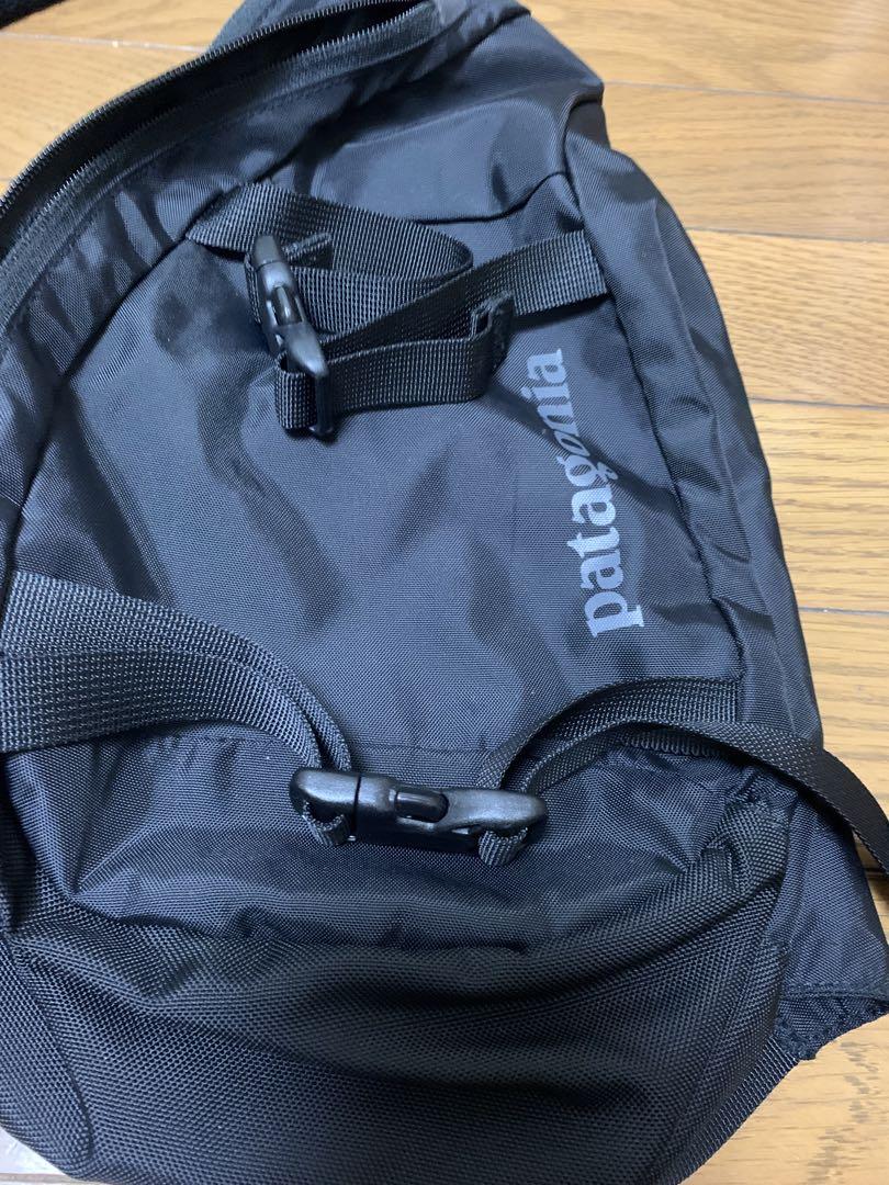 Patagonia ブラック スリングバッグ
