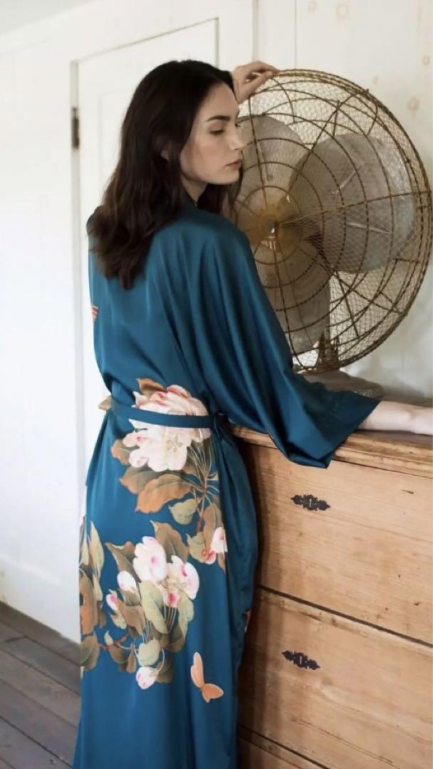 タグ付き新品 KIM＋ONO 蝶 牡丹 サテン  キモノガウン