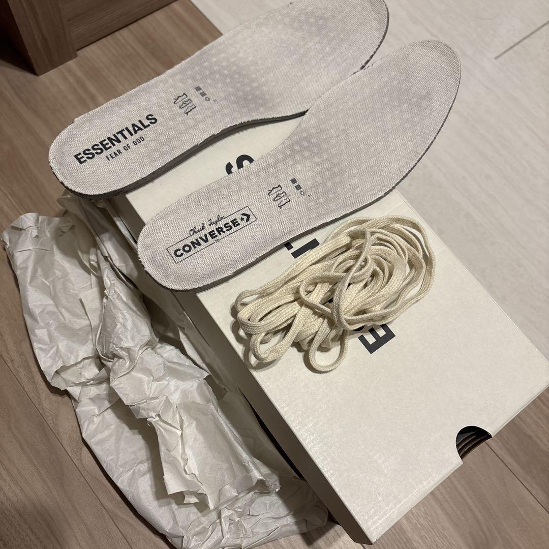 CONVERSE essentials