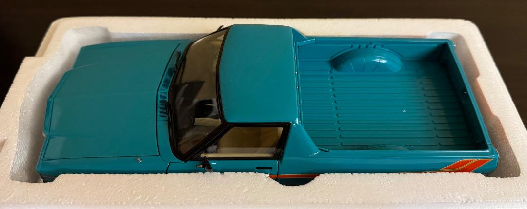 自動車 AUTOart 1/18 Holden HX Sandman Utility