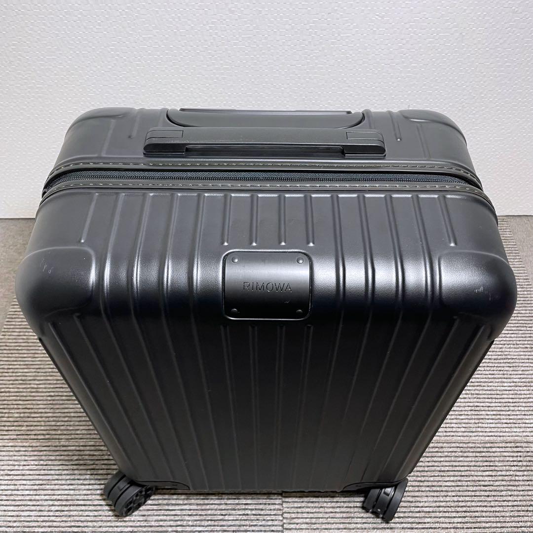 旅行かばん・小分けバッグ RIMOWA Essential Cabin Plus 52L 832.56