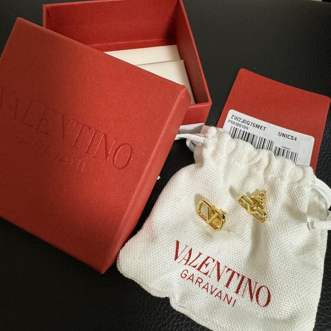 VALENTINO ピアス　未使用品