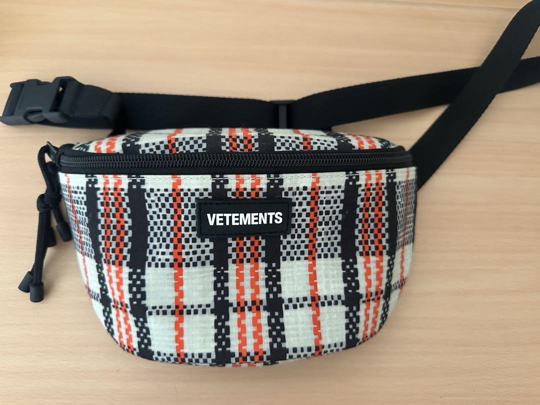 VETEMENTS チェック柄ショルダーバッグ　BARBES