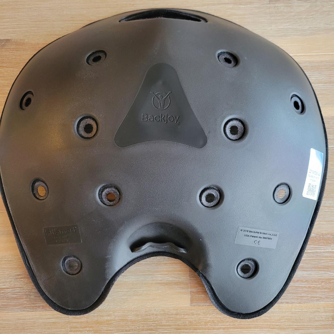 バックジョイ　メディコアリリーフ LUX レギュラーサイズ　BackJoy