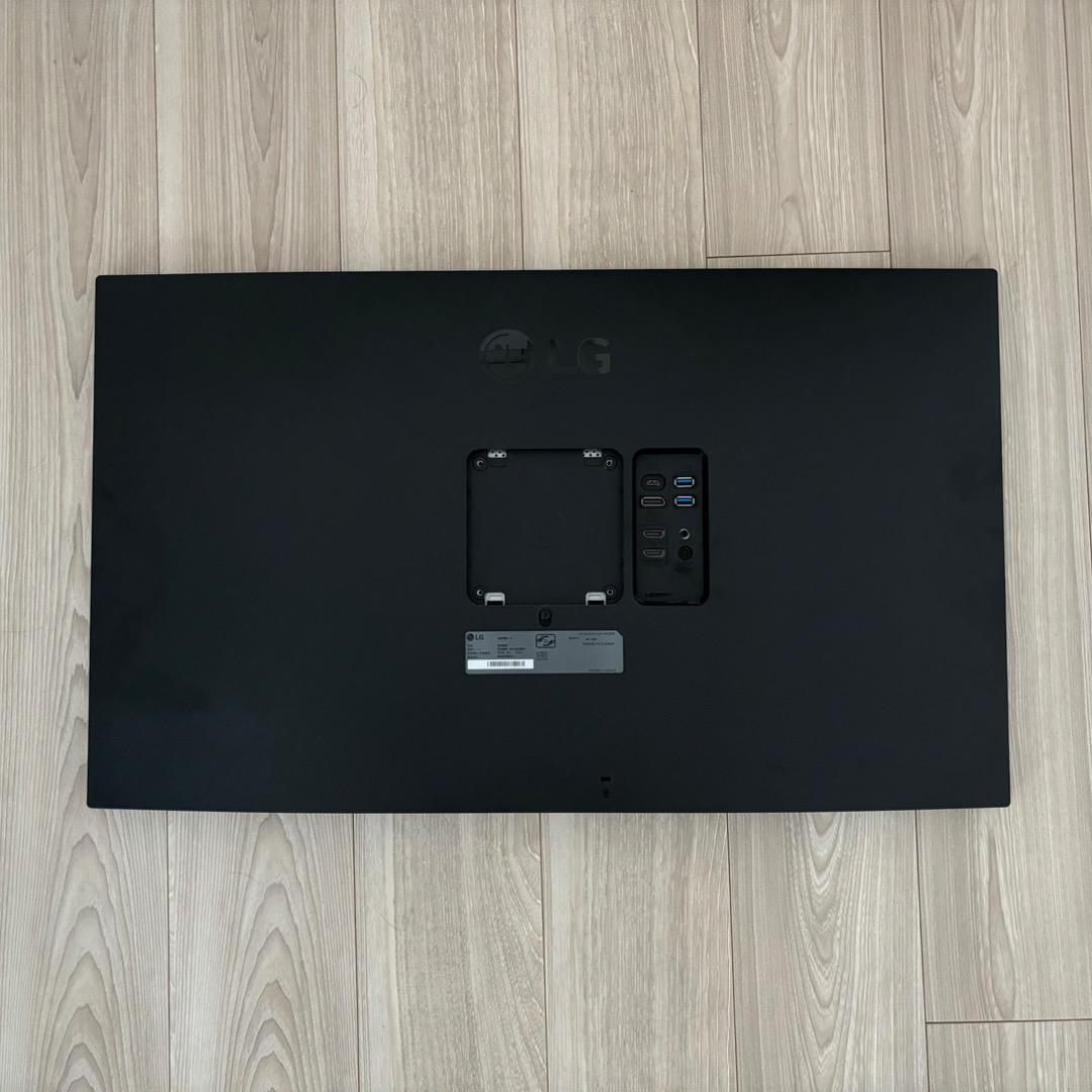 LG 31.5インチ4Kモニター 32UN880-B