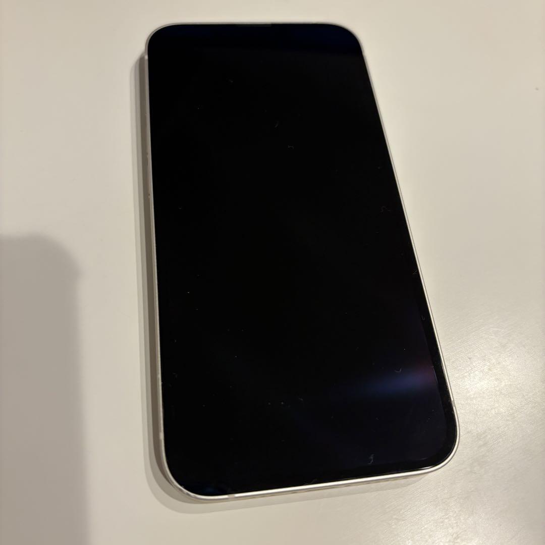 iPhone13