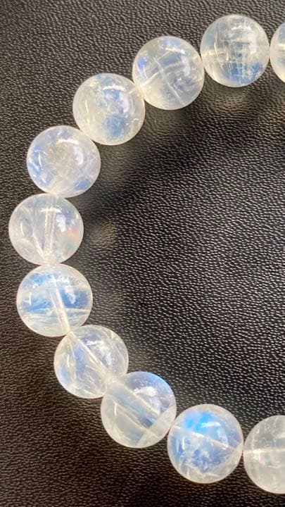 究極品質 超希少入手困難 幻想的な輝き ロイヤルブルームーンストーン