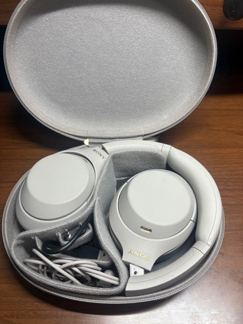 SONY ワイヤレスヘッドホン ホワイト