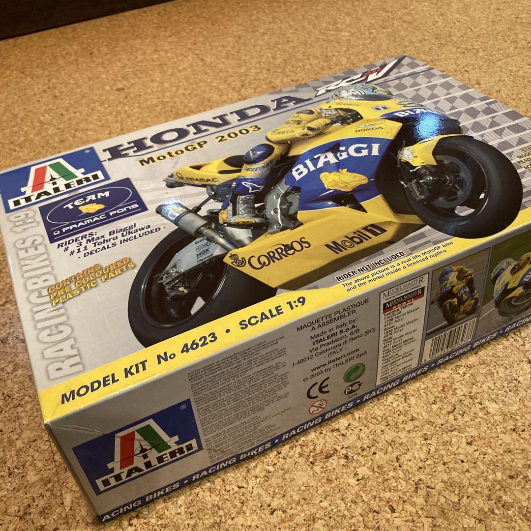 イタレリ　1/9 オートバイ　プラモデル　ホンダ　RC211V ‘03 ポンス