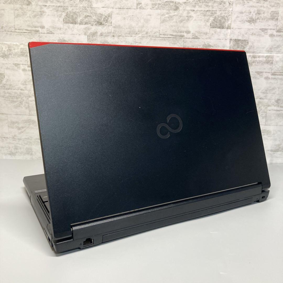 8世代✨Windows11 ノートパソコン 8GB SSD 富士通 office