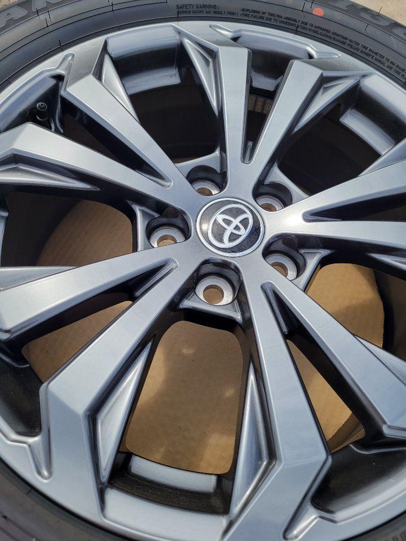 kfd　トヨタRAV4 Gグレード 純正タイヤ&ホイール4本セット(美品)