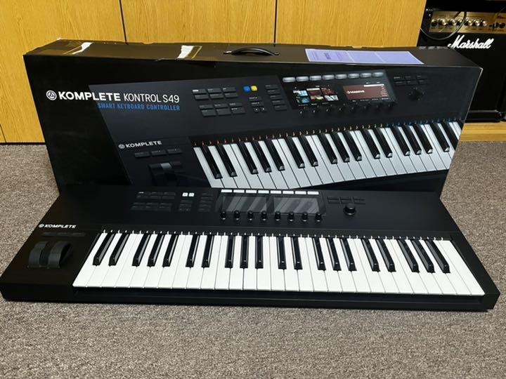 KOMPLETE KONTROL S49 MK2