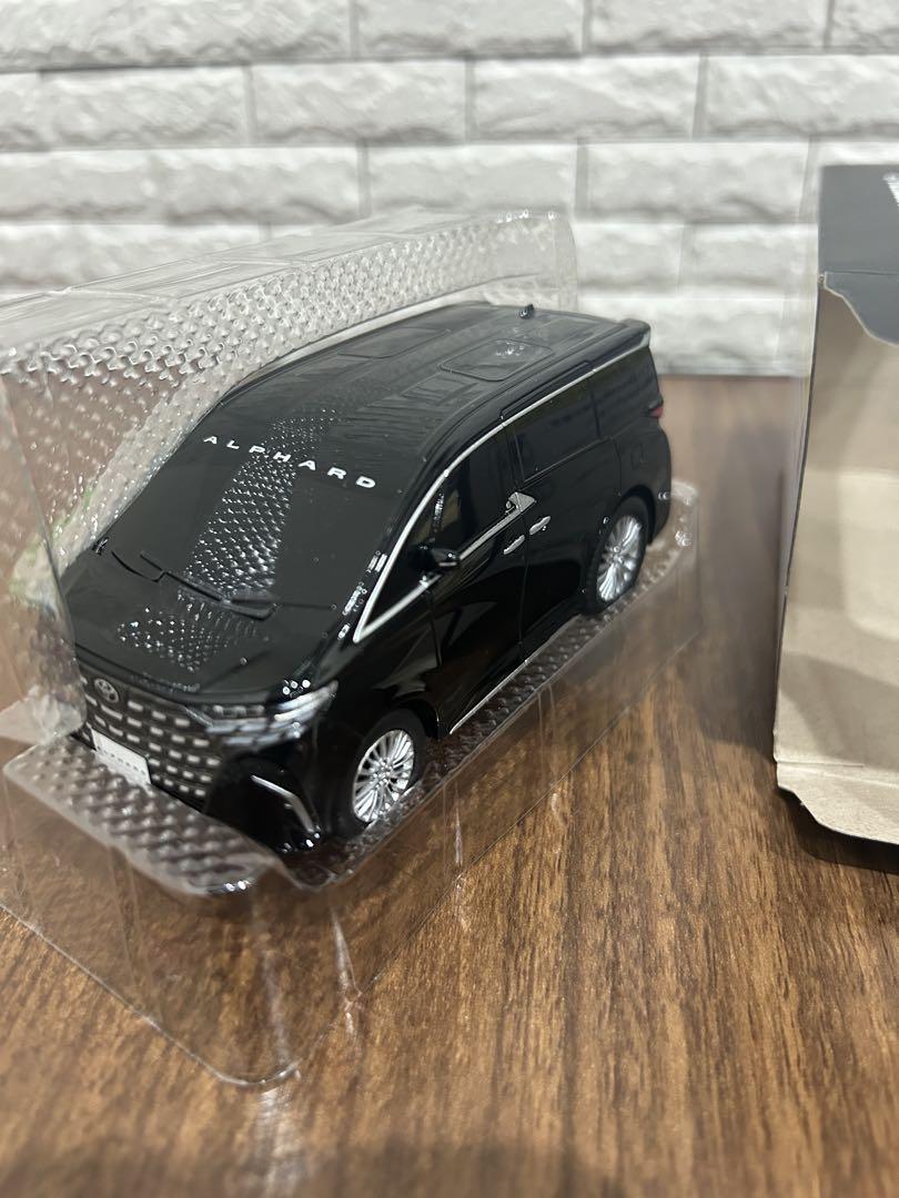 【新品】　非売品　新型アルファード40系　ミニカー　ブラック